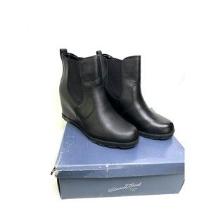 Amalia Water Resistant Wedge Ankle Boot Women’s Size 10 Black